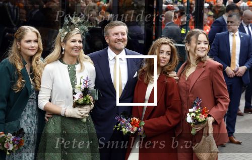 Emmen 27 april 2024
Koningsdag in Emmen met de koninklijke familie . Aanwezig bKoning Willem Alexander Koningin Maxima Prinses Amalia Prinses Alexia Prinses Ariane Prins Constantijn Prinses laurentien Prins Bernhard Prinses Annette Prins Maurits Prinses Marilene Prins Pieter Christiaan Prinses Anita Prins Floris en Prinses Aimee.