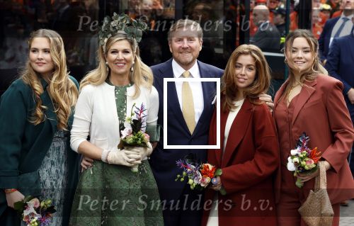 Emmen 27 april 2024
Koningsdag in Emmen met de koninklijke familie . Aanwezig bKoning Willem Alexander Koningin Maxima Prinses Amalia Prinses Alexia Prinses Ariane Prins Constantijn Prinses laurentien Prins Bernhard Prinses Annette Prins Maurits Prinses Marilene Prins Pieter Christiaan Prinses Anita Prins Floris en Prinses Aimee.