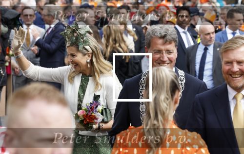 Emmen 27 april 2024
Koningsdag in Emmen met de koninklijke familie . Aanwezig bKoning Willem Alexander Koningin Maxima Prinses Amalia Prinses Alexia Prinses Ariane Prins Constantijn Prinses laurentien Prins Bernhard Prinses Annette Prins Maurits Prinses Marilene Prins Pieter Christiaan Prinses Anita Prins Floris en Prinses Aimee.