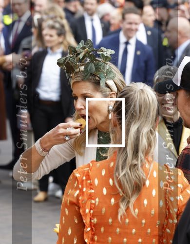 Emmen 27 april 2024
Koningsdag in Emmen met de koninklijke familie . Aanwezig bKoning Willem Alexander Koningin Maxima Prinses Amalia Prinses Alexia Prinses Ariane Prins Constantijn Prinses laurentien Prins Bernhard Prinses Annette Prins Maurits Prinses Marilene Prins Pieter Christiaan Prinses Anita Prins Floris en Prinses Aimee.