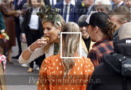Emmen 27 april 2024
Koningsdag in Emmen met de koninklijke familie . Aanwezig bKoning Willem Alexander Koningin Maxima Prinses Amalia Prinses Alexia Prinses Ariane Prins Constantijn Prinses laurentien Prins Bernhard Prinses Annette Prins Maurits Prinses Marilene Prins Pieter Christiaan Prinses Anita Prins Floris en Prinses Aimee.