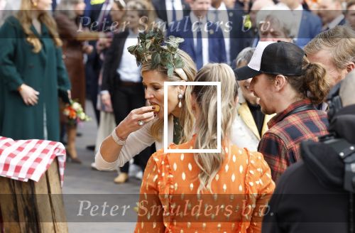 Emmen 27 april 2024
Koningsdag in Emmen met de koninklijke familie . Aanwezig bKoning Willem Alexander Koningin Maxima Prinses Amalia Prinses Alexia Prinses Ariane Prins Constantijn Prinses laurentien Prins Bernhard Prinses Annette Prins Maurits Prinses Marilene Prins Pieter Christiaan Prinses Anita Prins Floris en Prinses Aimee.