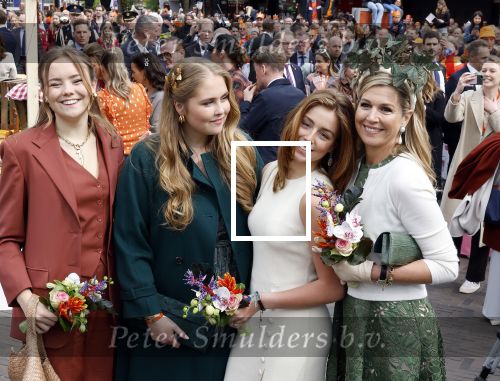 Emmen 27 april 2024
Koningsdag in Emmen met de koninklijke familie . Aanwezig bKoning Willem Alexander Koningin Maxima Prinses Amalia Prinses Alexia Prinses Ariane Prins Constantijn Prinses laurentien Prins Bernhard Prinses Annette Prins Maurits Prinses Marilene Prins Pieter Christiaan Prinses Anita Prins Floris en Prinses Aimee.