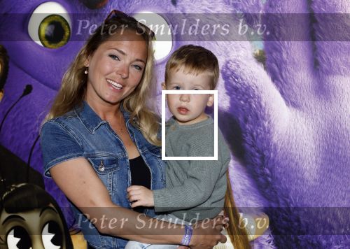 Amsterdam 11 mei 2024
Premiere Fantasievriendjes in Pathe Arena . Lente Voorhoeve met zoontje