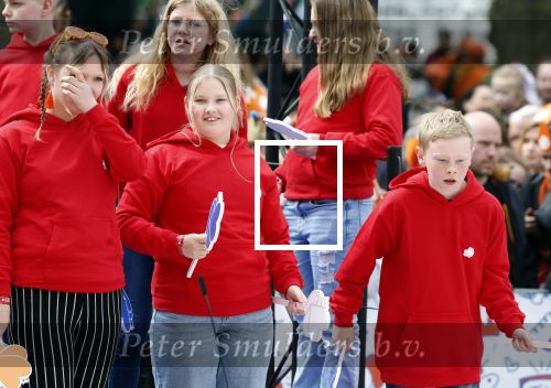 Emmen 27 april 2024
Koningsdag in Emmen met de koninklijke familie . Aanwezig bKoning Willem Alexander Koningin Maxima Prinses Amalia Prinses Alexia Prinses Ariane Prins Constantijn Prinses laurentien Prins Bernhard Prinses Annette Prins Maurits Prinses Marilene Prins Pieter Christiaan Prinses Anita Prins Floris en Prinses Aimee. Look a like kleine Prinses Amalia