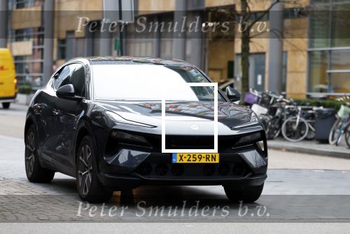 Amsterdam 2 februari 2024
De nieuwe Lotus Eletre in Amsterdam zuid