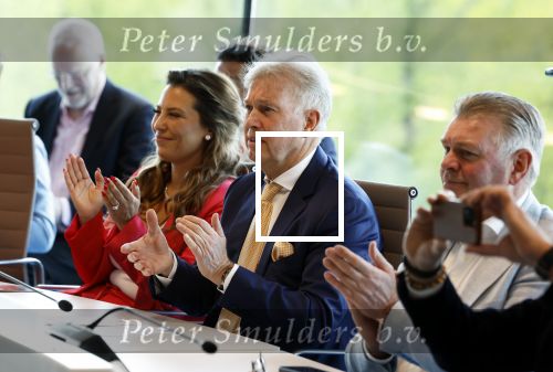 Ede, 26 April 2024
Koninklijke onderscheidingen voor
Marcel Boekhoorn en Rebecca Cabau v Kasbergen
Burgemeester Rene Verhulst