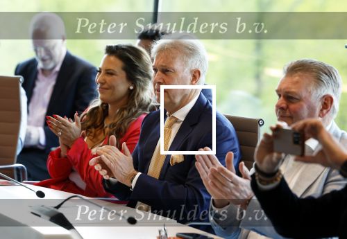 Ede, 26 April 2024
Koninklijke onderscheidingen voor
Marcel Boekhoorn en Rebecca Cabau v Kasbergen
Burgemeester Rene Verhulst