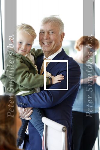Ede, 26 April 2024
Koninklijke onderscheidingen voor
Marcel Boekhoorn enMarlies Boekhoorn
Burgemeester Rene Verhulst