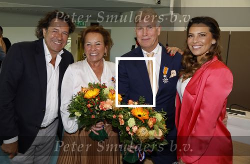 Ede, 26 April 2024
Koninklijke onderscheidingen voor
Marcel Boekhoorn enMarlies Boekhoorn
Burgemeester Rene Verhulst
Marcel Boekhoorn en Marlies Boekhoorn en hun partners Rebecca Cabau v Kasberegn en Erik v Heeswijk