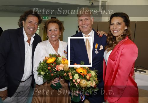 Ede, 26 April 2024
Koninklijke onderscheidingen voor
Marcel Boekhoorn enMarlies Boekhoorn
Burgemeester Rene Verhulst
Marcel Boekhoorn en Marlies Boekhoorn en hun partners Rebecca Cabau v Kasberegn en Erik v Heeswijk