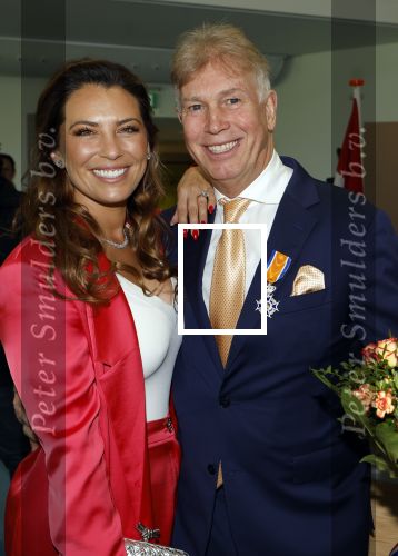 Ede, 26 April 2024
Koninklijke onderscheidingen voor
Marcel Boekhoorn en Rebecca Cabau v Kasbergen
Burgemeester Rene Verhulst