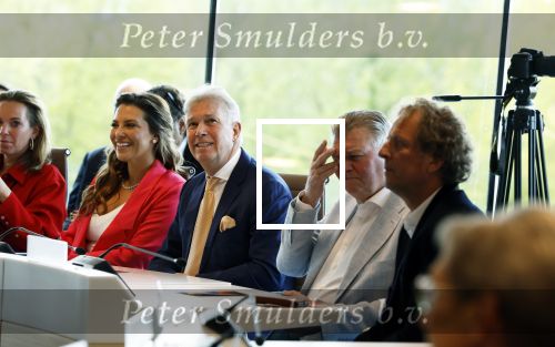 Ede, 26 April 2024
Koninklijke onderscheidingen voor
Marcel Boekhoorn en Rebecca Cabau v Kasbergen
Burgemeester Rene Verhulst