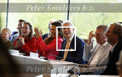 Ede, 26 April 2024
Koninklijke onderscheidingen voor
Marcel Boekhoorn en Rebecca Cabau v Kasbergen
Burgemeester Rene Verhulst