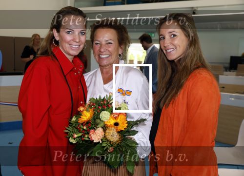 Ede, 26 April 2024
Koninklijke onderscheidingen voor
Marcel Boekhoorn enMarlies Boekhoorn
Burgemeester Rene Verhulst
Marlies Boekhoorn met haar dochters