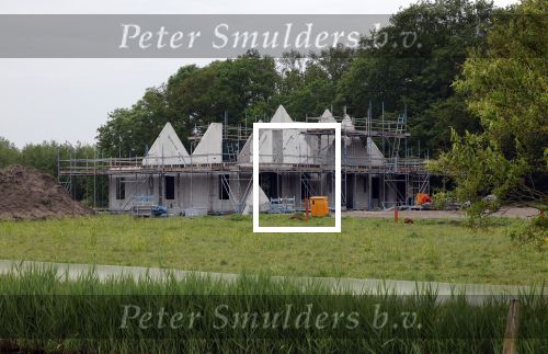 Noordwijkerhout 16 mei 2024
Martien Meiland en Erica Meiland laten een nieuwe villa bouwen op een landgoed in Noordwijkerhout.