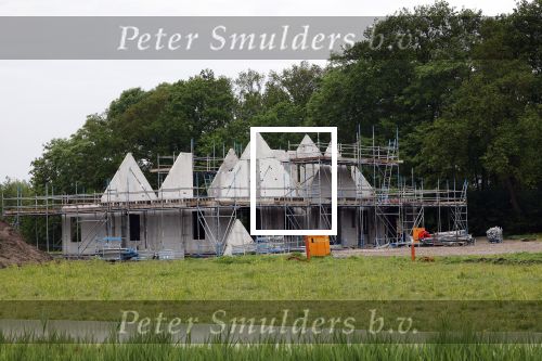 Noordwijkerhout 16 mei 2024
Martien Meiland en Erica Meiland laten een nieuwe villa bouwen op een landgoed in Noordwijkerhout.