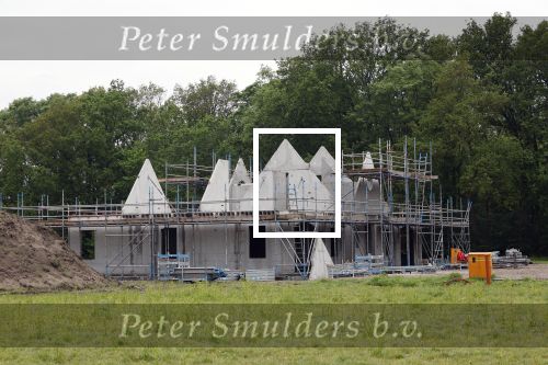 Noordwijkerhout 16 mei 2024
Martien Meiland en Erica Meiland laten een nieuwe villa bouwen op een landgoed in Noordwijkerhout.