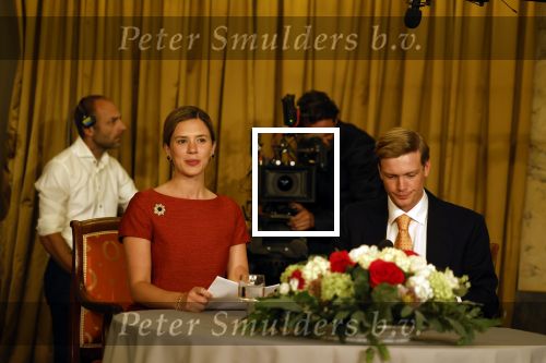 Soestdijk 13 september 2023
Opnames videoland serie Maxima op paleis Soestijk.
Martijn Lakemeier (Willem Alexander) Delfina Chaves (Maxima) Elsie de Brauw ( Beatrix)  Sebastian Koch en Jacob Derwig zijn aanwezig.