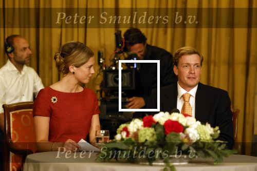 Soestdijk 13 september 2023
Opnames videoland serie Maxima op paleis Soestijk.
Martijn Lakemeier (Willem Alexander) Delfina Chaves (Maxima) Elsie de Brauw ( Beatrix)  Sebastian Koch en Jacob Derwig zijn aanwezig.