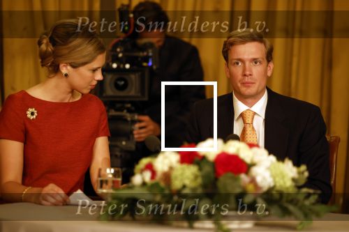 Soestdijk 13 september 2023
Opnames videoland serie Maxima op paleis Soestijk.
Martijn Lakemeier (Willem Alexander) Delfina Chaves (Maxima) Elsie de Brauw ( Beatrix)  Sebastian Koch en Jacob Derwig zijn aanwezig.