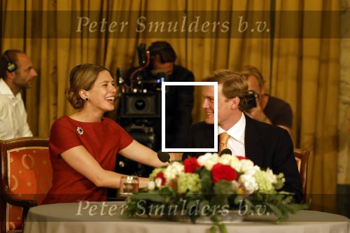 Soestdijk 13 september 2023
Opnames videoland serie Maxima op paleis Soestijk.
Martijn Lakemeier (Willem Alexander) Delfina Chaves (Maxima) Elsie de Brauw ( Beatrix)  Sebastian Koch en Jacob Derwig zijn aanwezig.