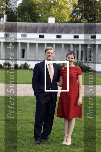 Soestdijk 13 september 2023
Opnames videoland serie Maxima op paleis Soestijk.
Martijn Lakemeier (Willem Alexander) Delfina Chaves (Maxima) Elsie de Brauw ( Beatrix)  Sebastian Koch en Jacob Derwig zijn aanwezig.