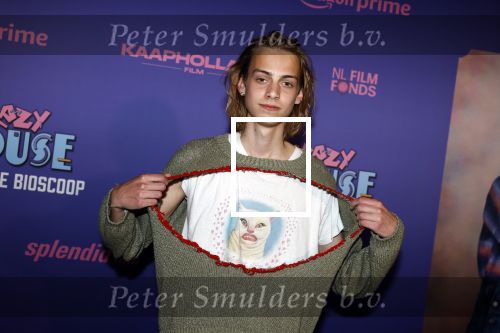 Amsterdam 13 mei 2024
Premiere Crazy House in Tuschinski. De cast met oa Alicia Silverstone Gaite Jansen Matti Stooker Chris Peters Victoria Koblenko Maarten Swart en Steffen Haars . Greg Shapiro presenteert de avond.