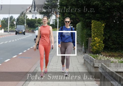 Noordwijk 23 mei 2024
Maxime Meiland en haar zus Montana Meiland zijn na het sporten nog even een kopje koffie gaan drinken bij hun ouders Martien en Erica meiland.
