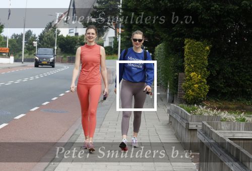 Noordwijk 23 mei 2024
Maxime Meiland en haar zus Montana Meiland zijn na het sporten nog even een kopje koffie gaan drinken bij hun ouders Martien en Erica meiland.