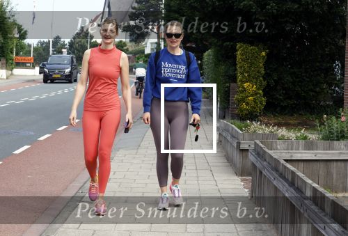 Noordwijk 23 mei 2024
Maxime Meiland en haar zus Montana Meiland zijn na het sporten nog even een kopje koffie gaan drinken bij hun ouders Martien en Erica meiland.