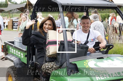 Vijfhuizen 23 mei 2024
Patty Brard op de libelle zomerweek.