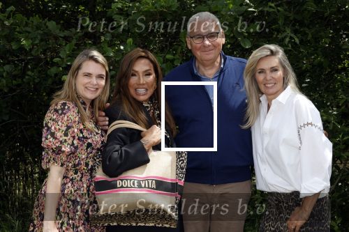 Vijfhuizen 23 mei 2024
Patty Brard op de libelle zomerweek. Patty Brard Helene v Santen Jan de Hoop en Vivian Slingerland