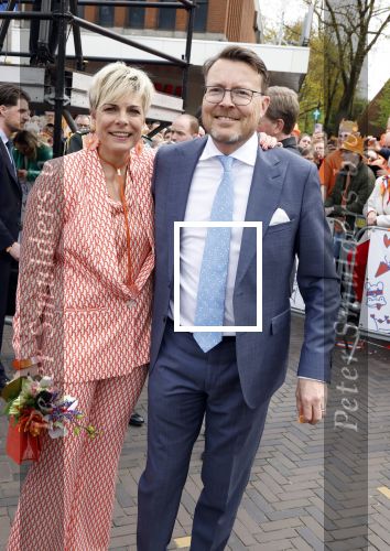 Emmen 27 april 2024
Koningsdag in Emmen met de koninklijke familie . Aanwezig bKoning Willem Alexander Koningin Maxima Prinses Amalia Prinses Alexia Prinses Ariane Prins Constantijn Prinses laurentien Prins Bernhard Prinses Annette Prins Maurits Prinses Marilene Prins Pieter Christiaan Prinses Anita Prins Floris en Prinses Aimee.