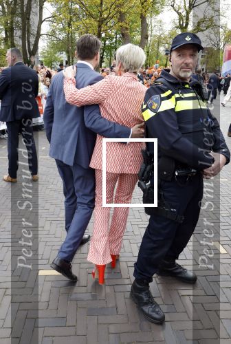 Emmen 27 april 2024
Koningsdag in Emmen met de koninklijke familie . Aanwezig bKoning Willem Alexander Koningin Maxima Prinses Amalia Prinses Alexia Prinses Ariane Prins Constantijn Prinses laurentien Prins Bernhard Prinses Annette Prins Maurits Prinses Marilene Prins Pieter Christiaan Prinses Anita Prins Floris en Prinses Aimee.