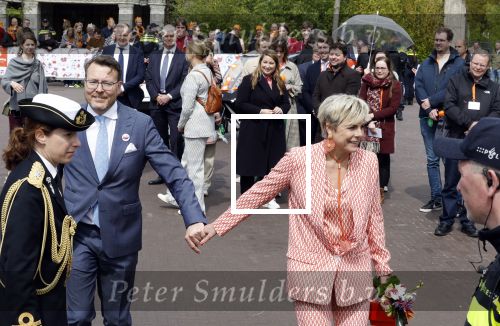 Emmen 27 april 2024
Koningsdag in Emmen met de koninklijke familie . Aanwezig bKoning Willem Alexander Koningin Maxima Prinses Amalia Prinses Alexia Prinses Ariane Prins Constantijn Prinses laurentien Prins Bernhard Prinses Annette Prins Maurits Prinses Marilene Prins Pieter Christiaan Prinses Anita Prins Floris en Prinses Aimee.