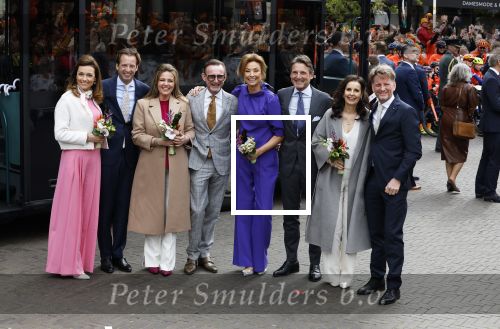 Emmen 27 april 2024
Koningsdag in Emmen met de koninklijke familie . Aanwezig bKoning Willem Alexander Koningin Maxima Prinses Amalia Prinses Alexia Prinses Ariane Prins Constantijn Prinses laurentien Prins Bernhard Prinses Annette Prins Maurits Prinses Marilene Prins Pieter Christiaan Prinses Anita Prins Floris en Prinses Aimee.