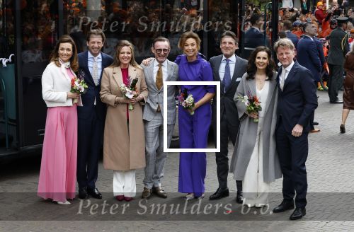 Emmen 27 april 2024
Koningsdag in Emmen met de koninklijke familie . Aanwezig bKoning Willem Alexander Koningin Maxima Prinses Amalia Prinses Alexia Prinses Ariane Prins Constantijn Prinses laurentien Prins Bernhard Prinses Annette Prins Maurits Prinses Marilene Prins Pieter Christiaan Prinses Anita Prins Floris en Prinses Aimee.