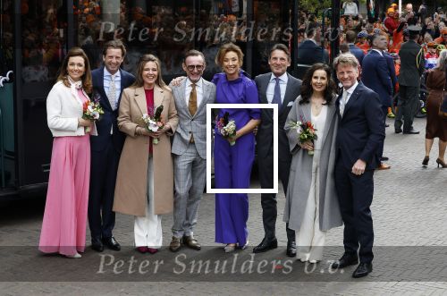 Emmen 27 april 2024
Koningsdag in Emmen met de koninklijke familie . Aanwezig bKoning Willem Alexander Koningin Maxima Prinses Amalia Prinses Alexia Prinses Ariane Prins Constantijn Prinses laurentien Prins Bernhard Prinses Annette Prins Maurits Prinses Marilene Prins Pieter Christiaan Prinses Anita Prins Floris en Prinses Aimee.