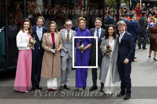 Emmen 27 april 2024
Koningsdag in Emmen met de koninklijke familie . Aanwezig bKoning Willem Alexander Koningin Maxima Prinses Amalia Prinses Alexia Prinses Ariane Prins Constantijn Prinses laurentien Prins Bernhard Prinses Annette Prins Maurits Prinses Marilene Prins Pieter Christiaan Prinses Anita Prins Floris en Prinses Aimee.