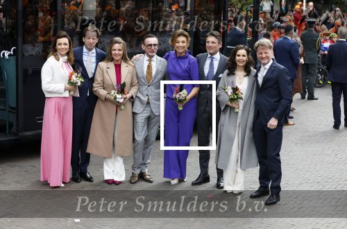 Emmen 27 april 2024
Koningsdag in Emmen met de koninklijke familie . Aanwezig bKoning Willem Alexander Koningin Maxima Prinses Amalia Prinses Alexia Prinses Ariane Prins Constantijn Prinses laurentien Prins Bernhard Prinses Annette Prins Maurits Prinses Marilene Prins Pieter Christiaan Prinses Anita Prins Floris en Prinses Aimee.