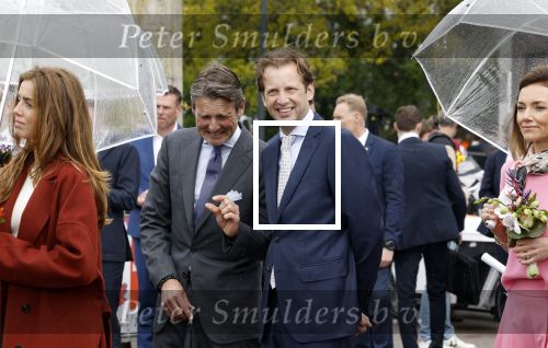 Emmen 27 april 2024
Koningsdag in Emmen met de koninklijke familie . Aanwezig bKoning Willem Alexander Koningin Maxima Prinses Amalia Prinses Alexia Prinses Ariane Prins Constantijn Prinses laurentien Prins Bernhard Prinses Annette Prins Maurits Prinses Marilene Prins Pieter Christiaan Prinses Anita Prins Floris en Prinses Aimee.