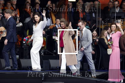 Emmen 27 april 2024
Koningsdag in Emmen met de koninklijke familie . Aanwezig bKoning Willem Alexander Koningin Maxima Prinses Amalia Prinses Alexia Prinses Ariane Prins Constantijn Prinses laurentien Prins Bernhard Prinses Annette Prins Maurits Prinses Marilene Prins Pieter Christiaan Prinses Anita Prins Floris en Prinses Aimee.