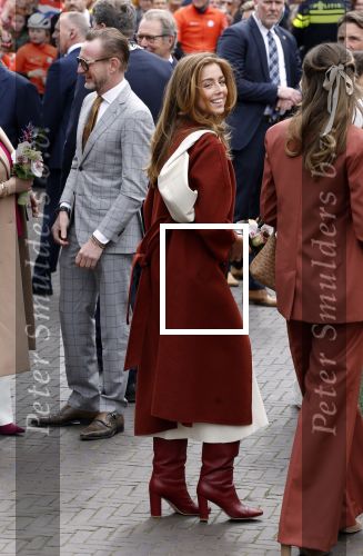 Emmen 27 april 2024
Koningsdag in Emmen met de koninklijke familie . Aanwezig bKoning Willem Alexander Koningin Maxima Prinses Amalia Prinses Alexia Prinses Ariane Prins Constantijn Prinses laurentien Prins Bernhard Prinses Annette Prins Maurits Prinses Marilene Prins Pieter Christiaan Prinses Anita Prins Floris en Prinses Aimee.