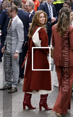Emmen 27 april 2024
Koningsdag in Emmen met de koninklijke familie . Aanwezig bKoning Willem Alexander Koningin Maxima Prinses Amalia Prinses Alexia Prinses Ariane Prins Constantijn Prinses laurentien Prins Bernhard Prinses Annette Prins Maurits Prinses Marilene Prins Pieter Christiaan Prinses Anita Prins Floris en Prinses Aimee.