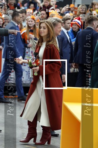 Emmen 27 april 2024
Koningsdag in Emmen met de koninklijke familie . Aanwezig bKoning Willem Alexander Koningin Maxima Prinses Amalia Prinses Alexia Prinses Ariane Prins Constantijn Prinses laurentien Prins Bernhard Prinses Annette Prins Maurits Prinses Marilene Prins Pieter Christiaan Prinses Anita Prins Floris en Prinses Aimee.