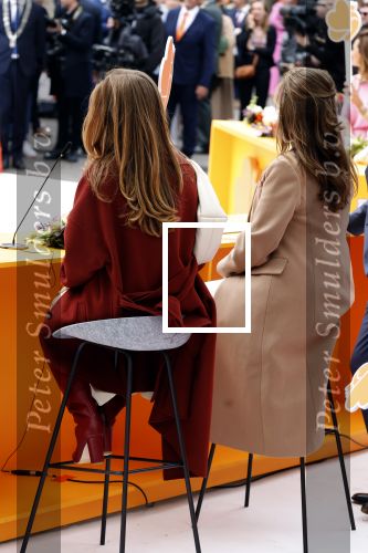 Emmen 27 april 2024
Koningsdag in Emmen met de koninklijke familie . Aanwezig bKoning Willem Alexander Koningin Maxima Prinses Amalia Prinses Alexia Prinses Ariane Prins Constantijn Prinses laurentien Prins Bernhard Prinses Annette Prins Maurits Prinses Marilene Prins Pieter Christiaan Prinses Anita Prins Floris en Prinses Aimee.