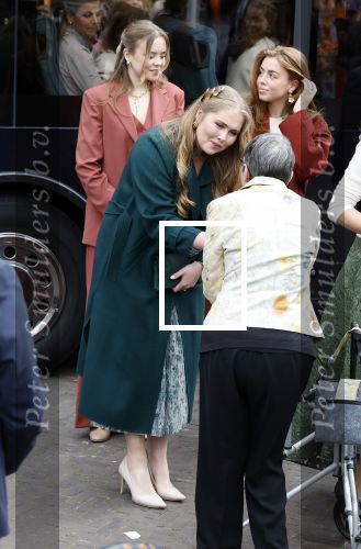 Emmen 27 april 2024
Koningsdag in Emmen met de koninklijke familie . Aanwezig bKoning Willem Alexander Koningin Maxima Prinses Amalia Prinses Alexia Prinses Ariane Prins Constantijn Prinses laurentien Prins Bernhard Prinses Annette Prins Maurits Prinses Marilene Prins Pieter Christiaan Prinses Anita Prins Floris en Prinses Aimee.