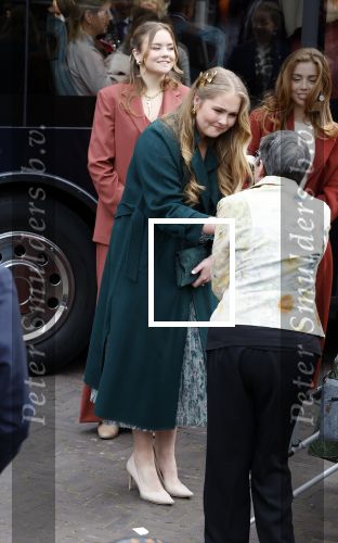 Emmen 27 april 2024
Koningsdag in Emmen met de koninklijke familie . Aanwezig bKoning Willem Alexander Koningin Maxima Prinses Amalia Prinses Alexia Prinses Ariane Prins Constantijn Prinses laurentien Prins Bernhard Prinses Annette Prins Maurits Prinses Marilene Prins Pieter Christiaan Prinses Anita Prins Floris en Prinses Aimee.