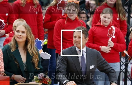 Emmen 27 april 2024
Koningsdag in Emmen met de koninklijke familie . Aanwezig bKoning Willem Alexander Koningin Maxima Prinses Amalia Prinses Alexia Prinses Ariane Prins Constantijn Prinses laurentien Prins Bernhard Prinses Annette Prins Maurits Prinses Marilene Prins Pieter Christiaan Prinses Anita Prins Floris en Prinses Aimee.